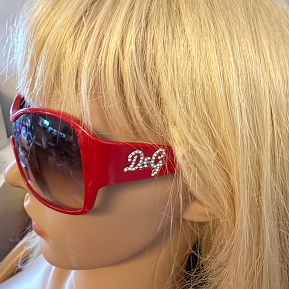 D & G bling letters  Stylish Red Sunglasses - Picture 2 of 4